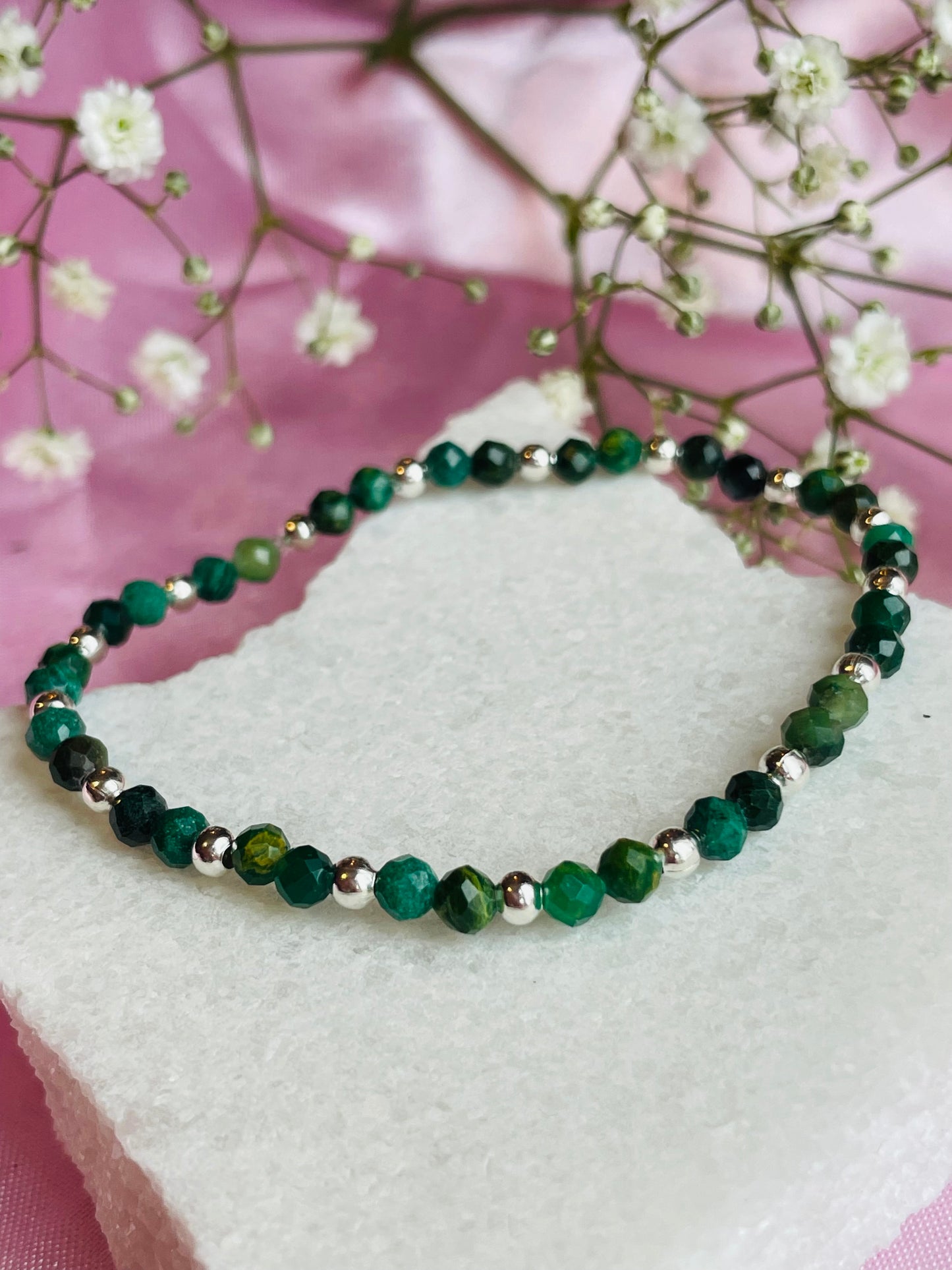 Emerald and Silver or Gold Plated Stretch Bead Bracelet