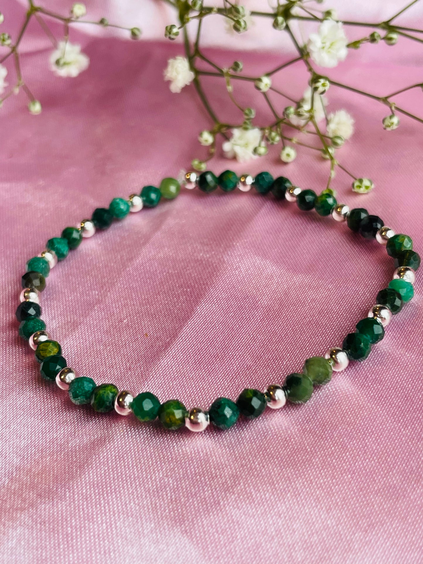 Emerald and Silver or Gold Plated Stretch Bead Bracelet