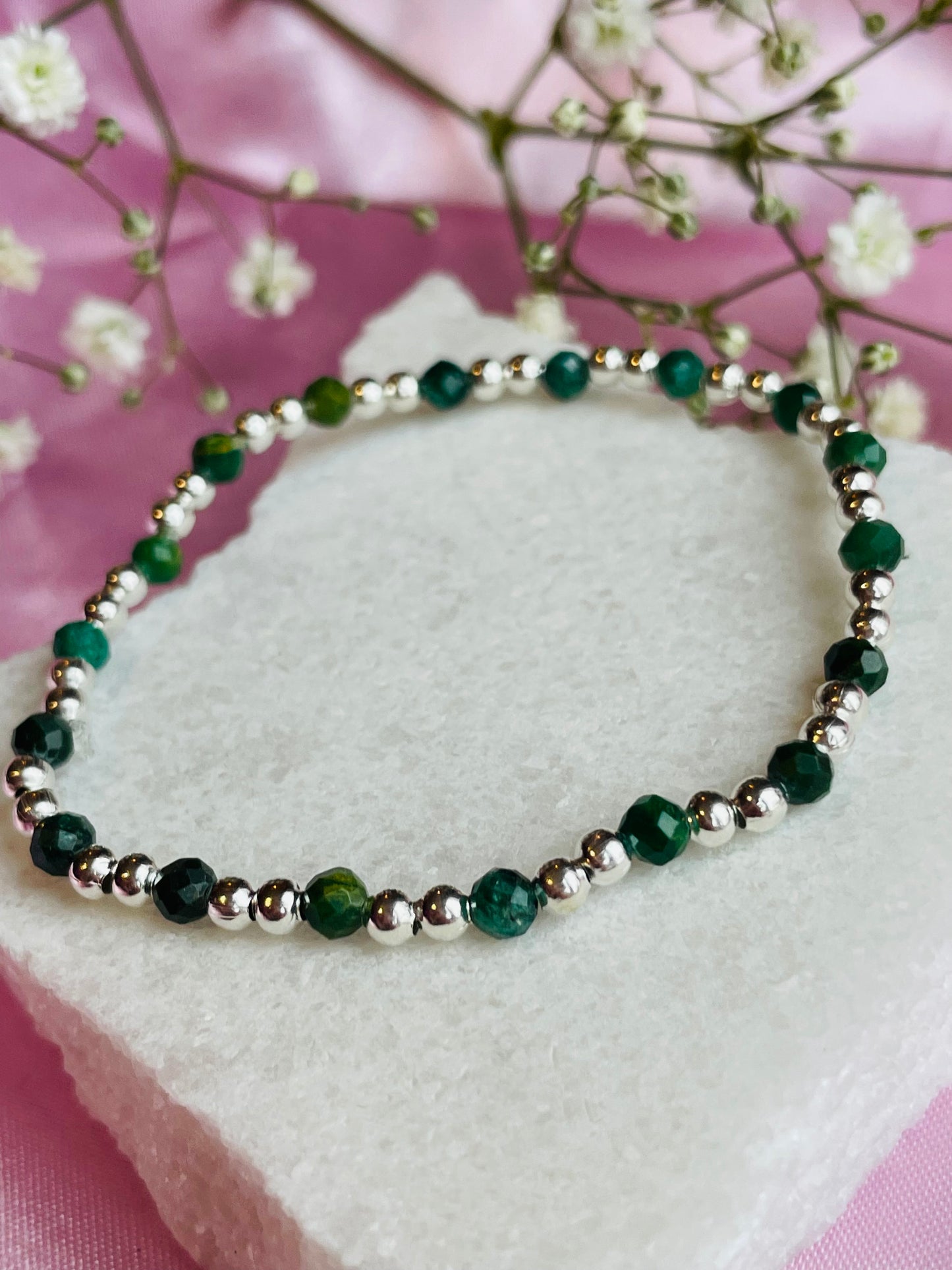 Emerald and Silver or Gold Plated Stretch Bead Bracelet