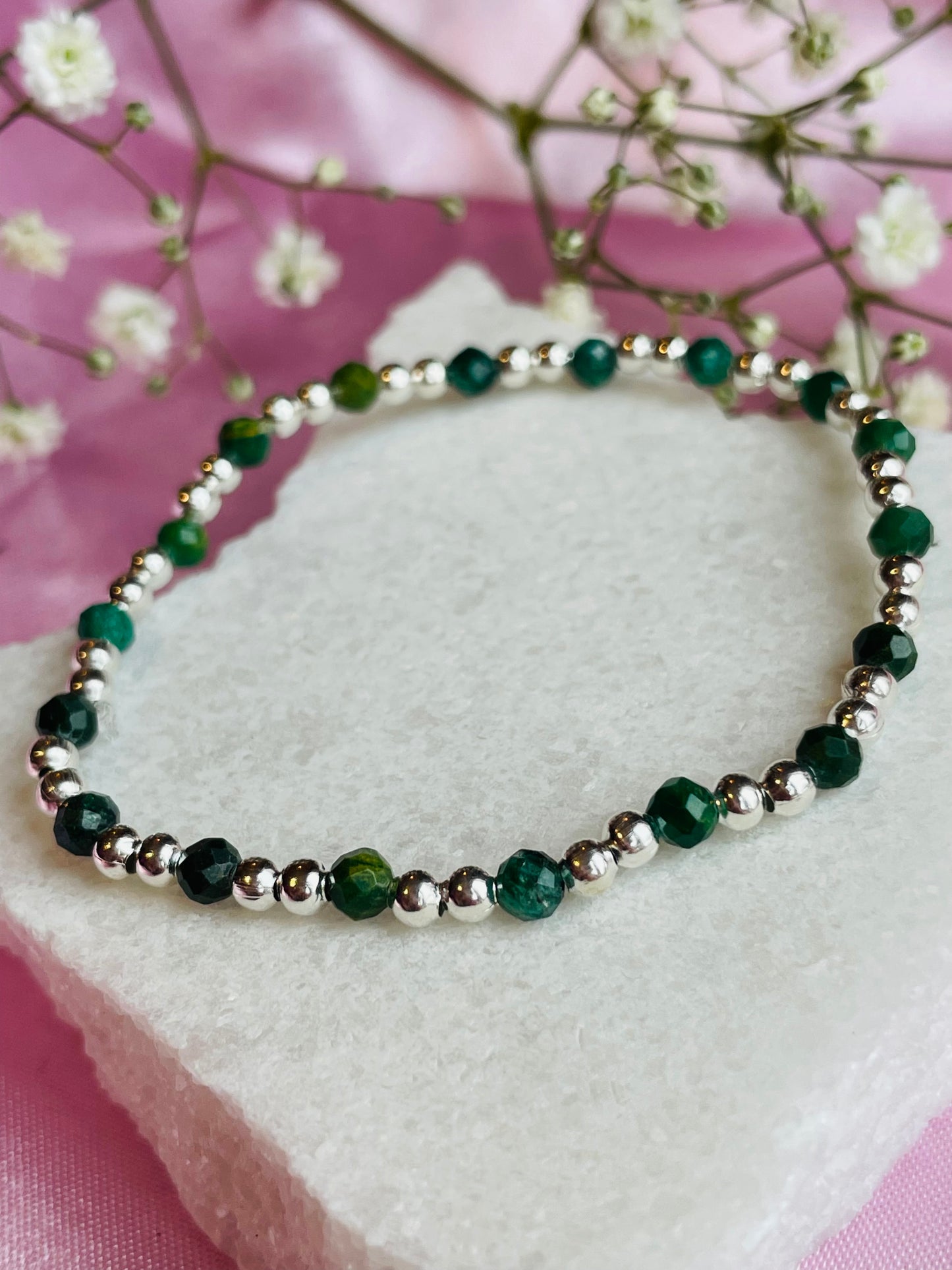 Emerald and Silver or Gold Plated Stretch Bead Bracelet